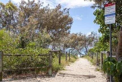Oceanfront Elegance in Salt Village - Kingscliff, Australia