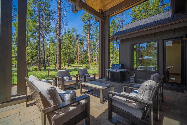 Handcrafted Comfort in Oregon’s High Desert - Sunriver, Oregon