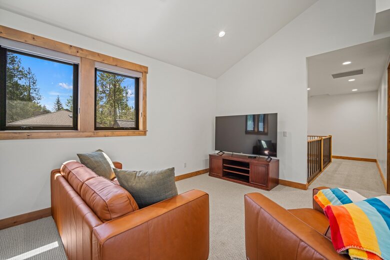 Handcrafted Comfort in Oregon’s High Desert - Sunriver, Oregon