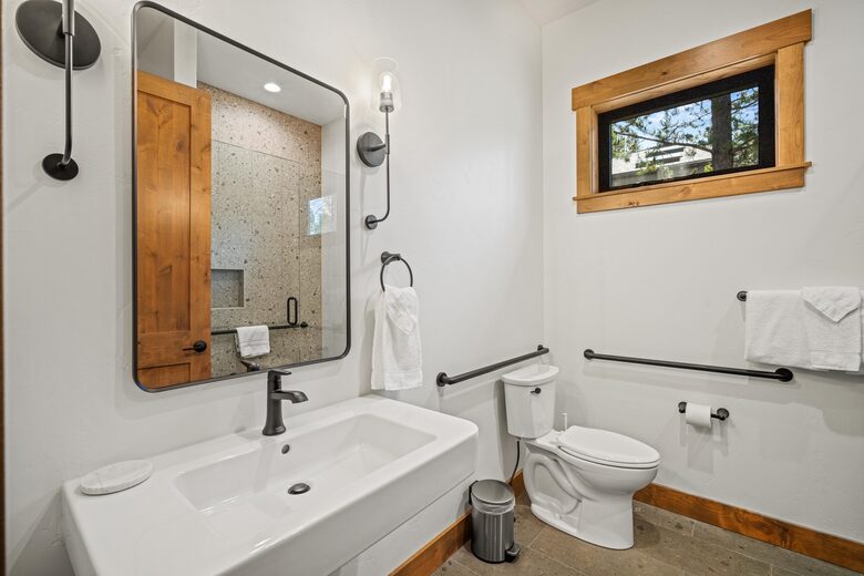 Handcrafted Comfort in Oregon’s High Desert - Sunriver, Oregon