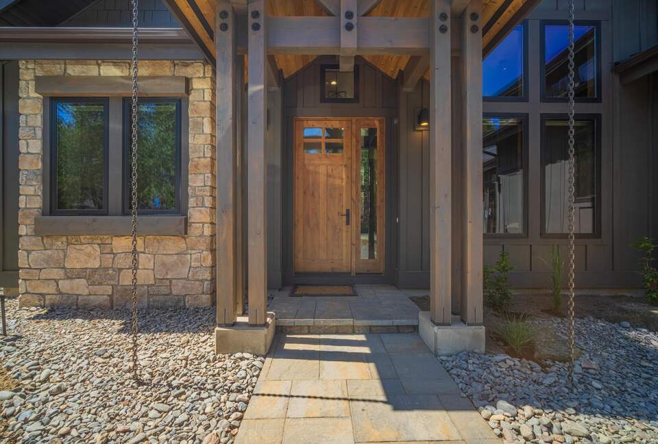 Handcrafted Comfort in Oregon’s High Desert - Sunriver, Oregon