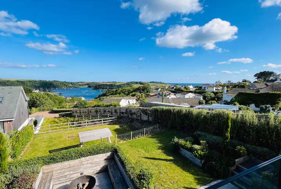 A Contemporary Haven on the Roseland Peninsula - Saint Mawes, United Kingdom