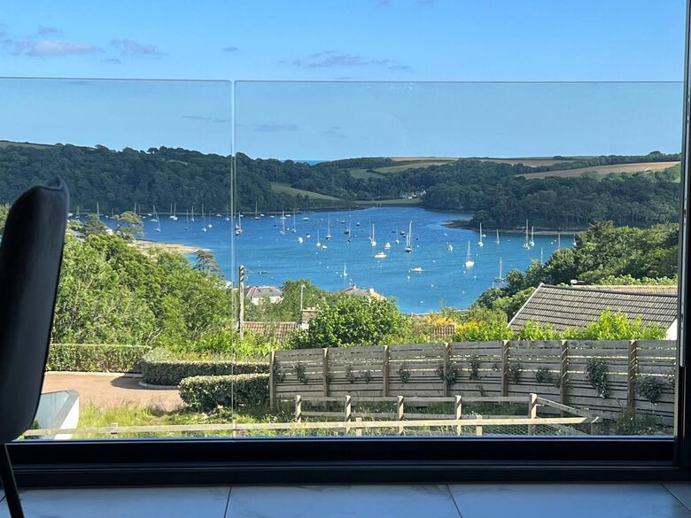 A Contemporary Haven on the Roseland Peninsula - Saint Mawes, United Kingdom