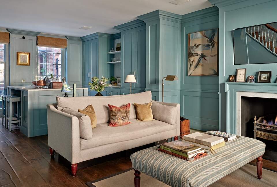 Elegant Georgian Townhouse in the Heart of Barnes Village - London, United Kingdom