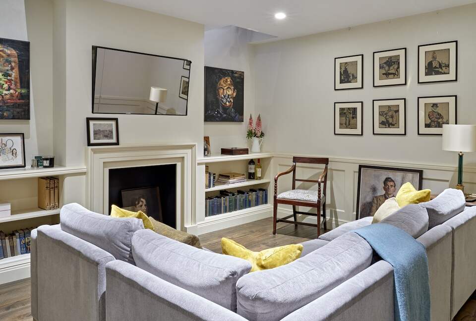 Elegant Georgian Townhouse in the Heart of Barnes Village - London, United Kingdom