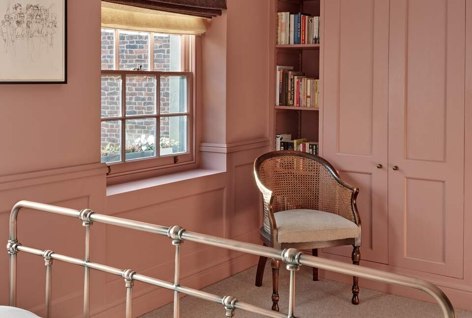 Elegant Georgian Townhouse in the Heart of Barnes Village - London, United Kingdom