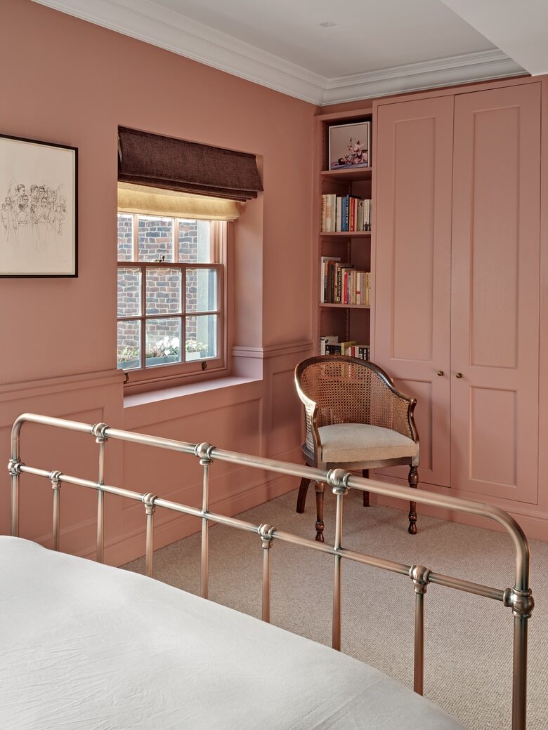 Elegant Georgian Townhouse in the Heart of Barnes Village - London, United Kingdom