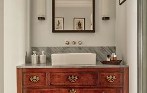 Elegant Georgian Townhouse in the Heart of Barnes Village - London, United Kingdom