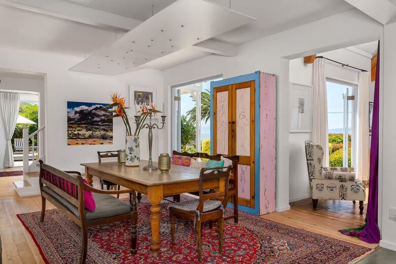 The Rafters: Timeless Charm by the Sea - Muizenberg, South Africa