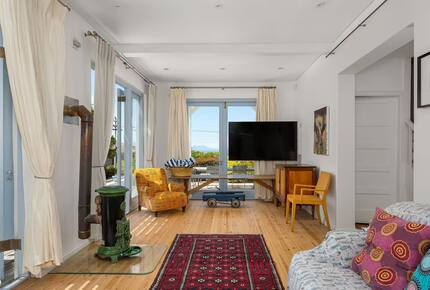 The Rafters: Timeless Charm by the Sea - Muizenberg, South Africa