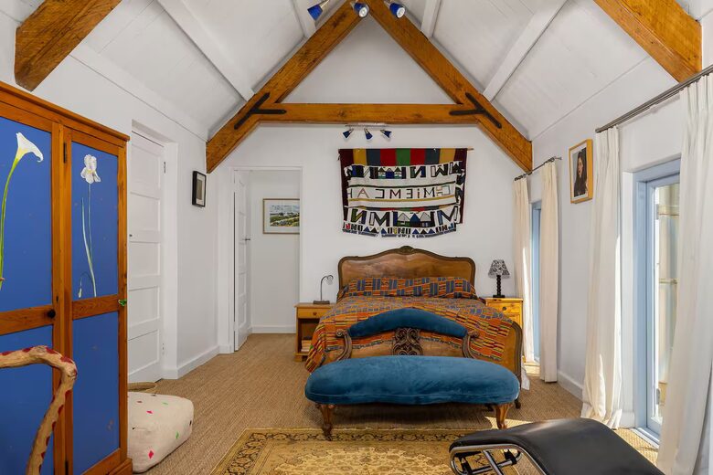 The Rafters: Timeless Charm by the Sea - Muizenberg, South Africa