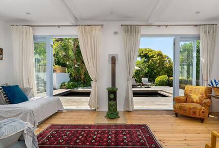 The Rafters: Timeless Charm by the Sea - Muizenberg, South Africa