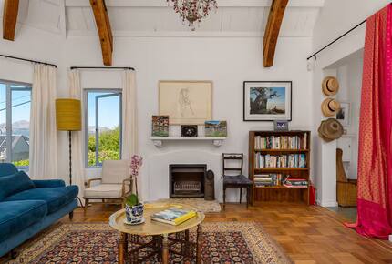 The Rafters: Timeless Charm by the Sea - Muizenberg, South Africa