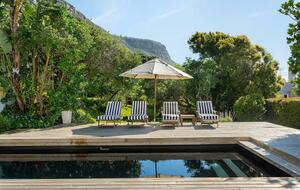 The Rafters: Timeless Charm by the Sea - Muizenberg, South Africa