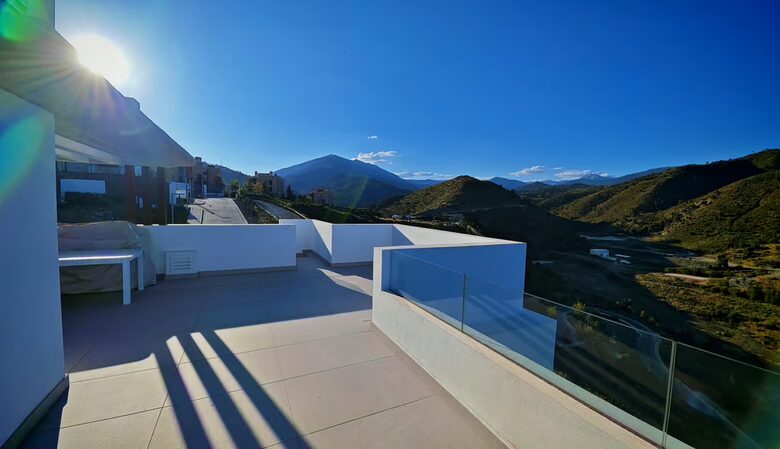 Real de La Quinta Residential Country Club Apartment - Marbella, Spain