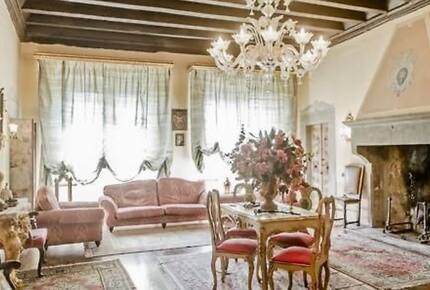 Timeless Tuscan Villa in the Heart of Coreglia Antelminelli - Coreglia Antelminelli, Italy