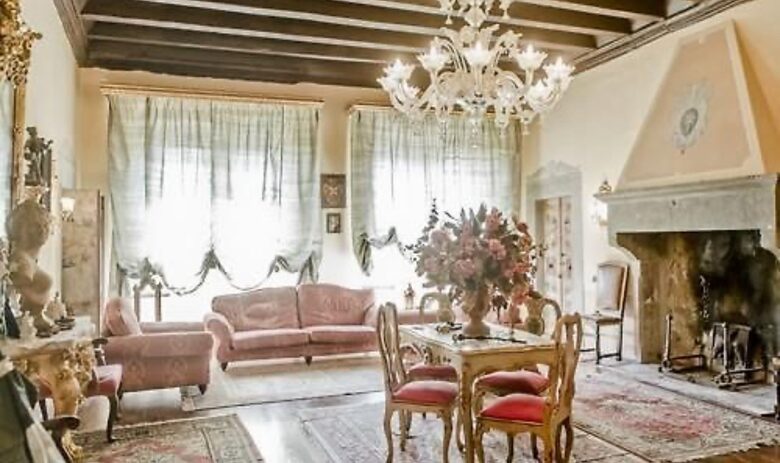 Timeless Tuscan Villa in the Heart of Coreglia Antelminelli - Coreglia Antelminelli, Italy