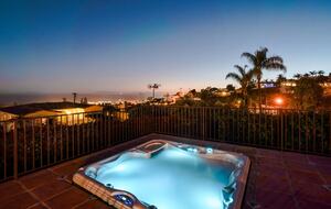 Sparkling views of the Pacific and Channel Islands from this 1920’s Spanish style home - Ventura, California