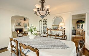 Sparkling views of the Pacific and Channel Islands from this 1920’s Spanish style home - Ventura, California