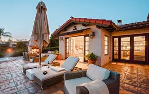 Sparkling views of the Pacific and Channel Islands from this 1920’s Spanish style home - Ventura, California