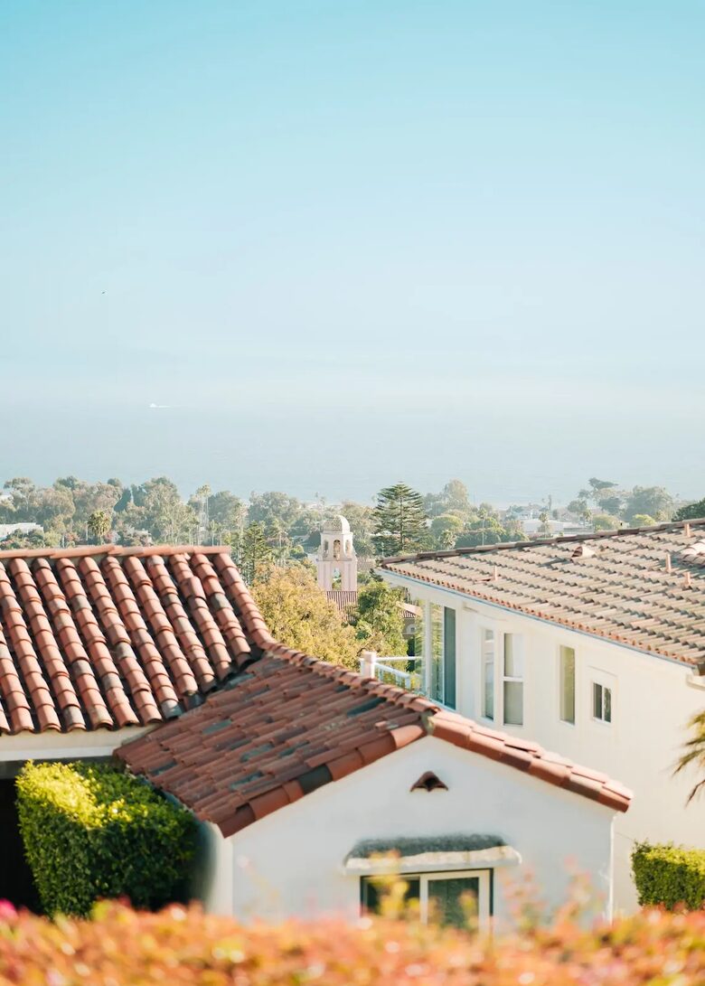 Neighborhood church bells chime on the hour :)