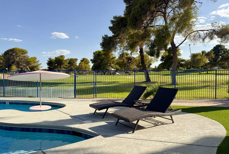 The 19th Hole Retreat - Las Vegas, Nevada