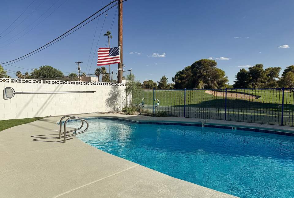 The 19th Hole Retreat - Las Vegas, Nevada