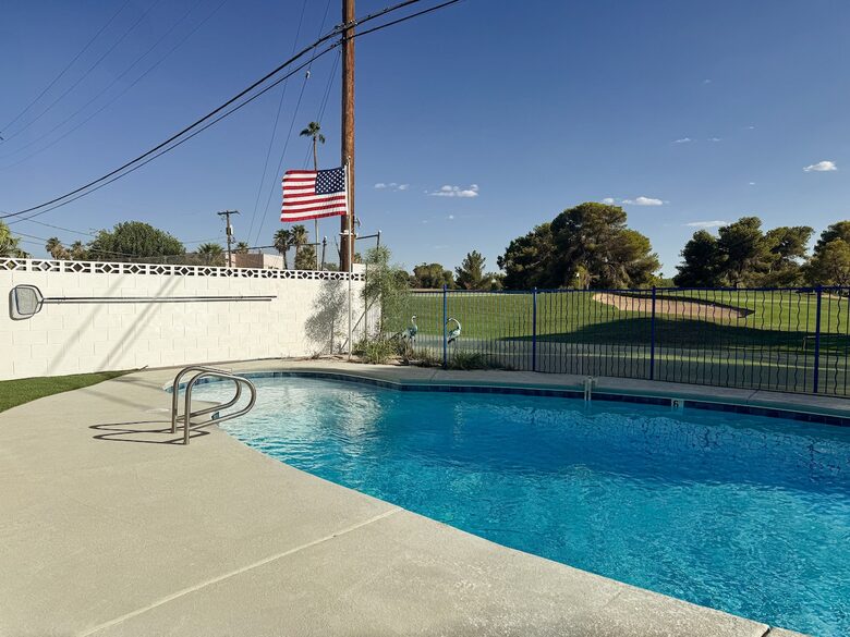 The 19th Hole Retreat - Las Vegas, Nevada