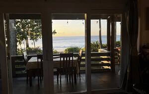 Beachfront North Shore retreat with panoramic ocean views - Haleiwa, Hawaii