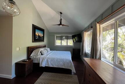 Beachfront North Shore retreat with panoramic ocean views - Haleiwa, Hawaii