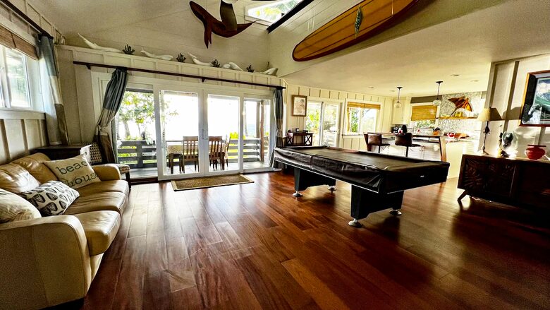 Beachfront North Shore retreat with panoramic ocean views - Haleiwa, Hawaii