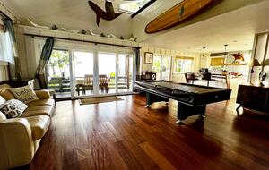 Beachfront North Shore retreat with panoramic ocean views - Haleiwa, Hawaii