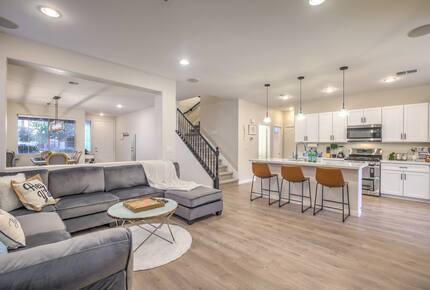 Elegant Retreat Near the Strip - Henderson, Nevada