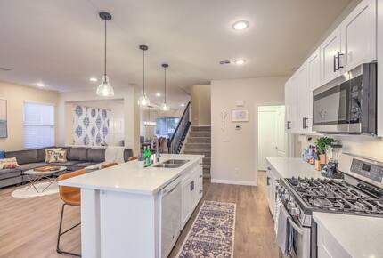 Elegant Retreat Near the Strip - Henderson, Nevada