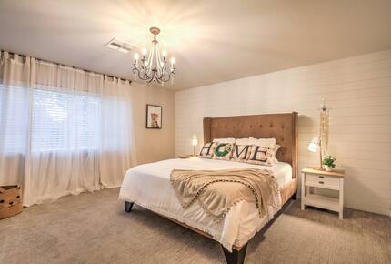 Elegant Retreat Near the Strip - Henderson, Nevada