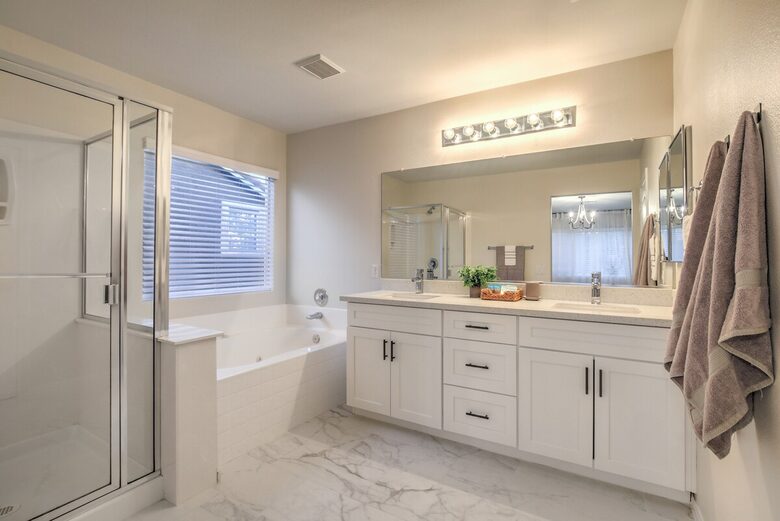 Elegant Retreat Near the Strip - Henderson, Nevada