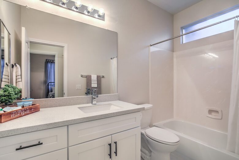 Elegant Retreat Near the Strip - Henderson, Nevada