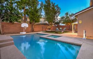 Elegant Retreat Near the Strip - Henderson, Nevada