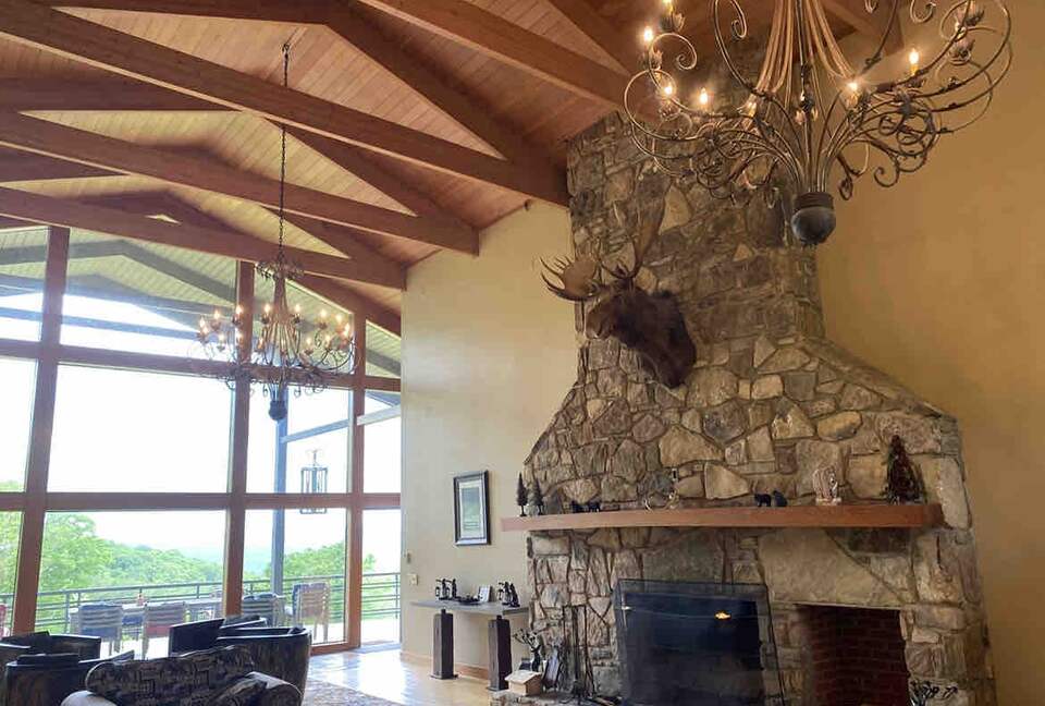 Luxury Mountain Getaway on 220 Acres with Trails & Private Pond - Independence, Virginia