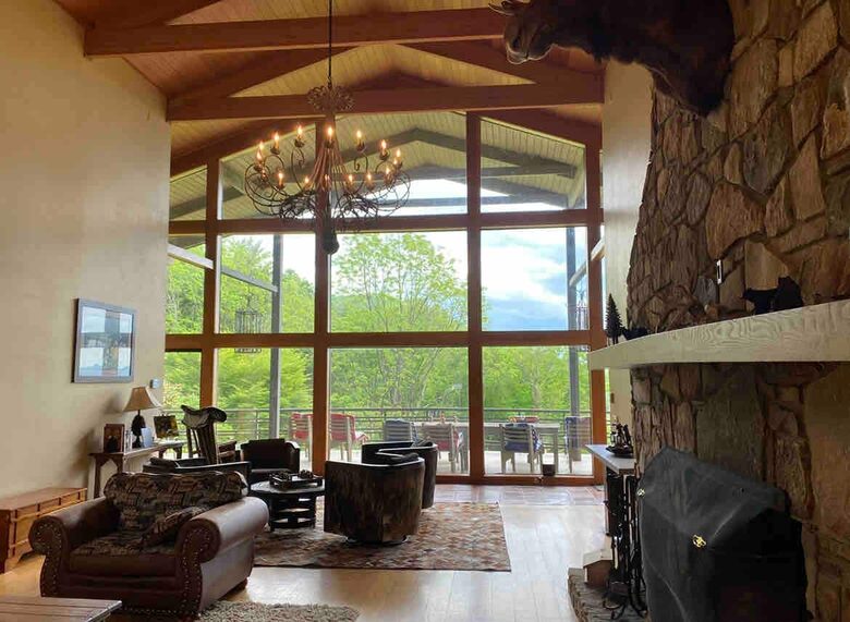 Luxury Mountain Getaway on 220 Acres with Trails & Private Pond - Independence, Virginia