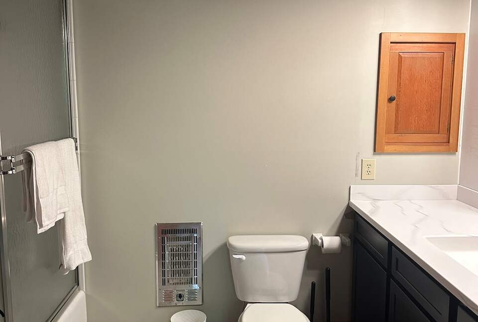 Luxury Mountain Getaway on 220 Acres with Trails & Private Pond - Independence, Virginia