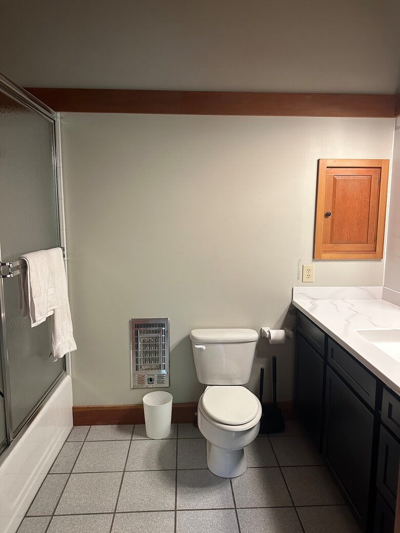 Luxury Mountain Getaway on 220 Acres with Trails & Private Pond - Independence, Virginia