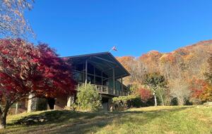 Luxury Mountain Getaway on 220 Acres with Trails & Private Pond - Independence, Virginia