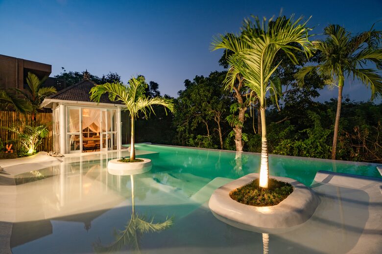 Elegant Uluwatu Escape Near Nyang Nyang Beach - "THE LAGOON " - Bali, Indonesia