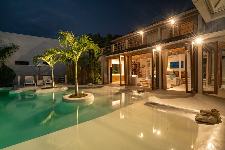 Elegant Uluwatu Escape Near Nyang Nyang Beach - "THE LAGOON " - Bali, Indonesia