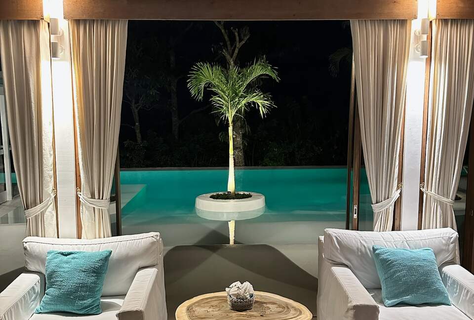 Elegant Uluwatu Escape Near Nyang Nyang Beach - "THE LAGOON " - Bali, Indonesia