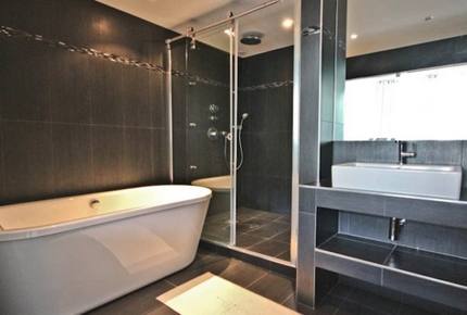 Perfect Parisian Apartment - Paris, France