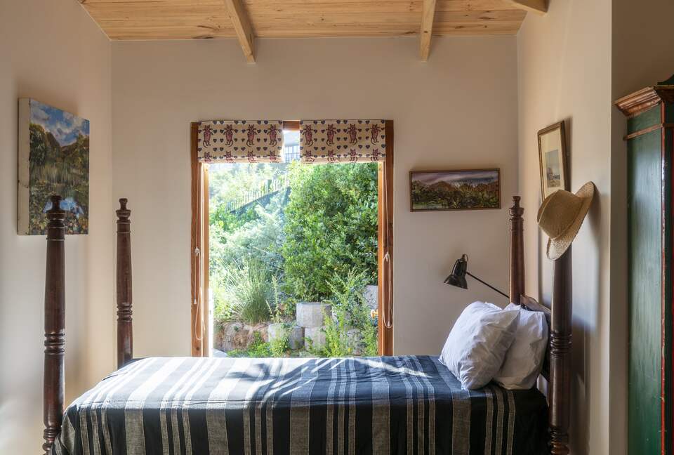 Elegant Coastal Retreat with Fynbos Hills Views - Plettenberg Bay, South Africa