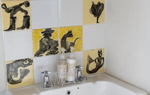 Elegant Coastal Retreat with Fynbos Hills Views - Plettenberg Bay, South Africa