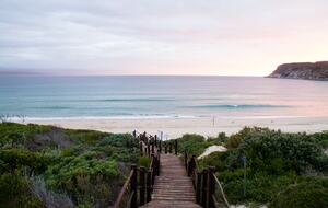 Elegant Coastal Retreat with Fynbos Hills Views - Plettenberg Bay, South Africa